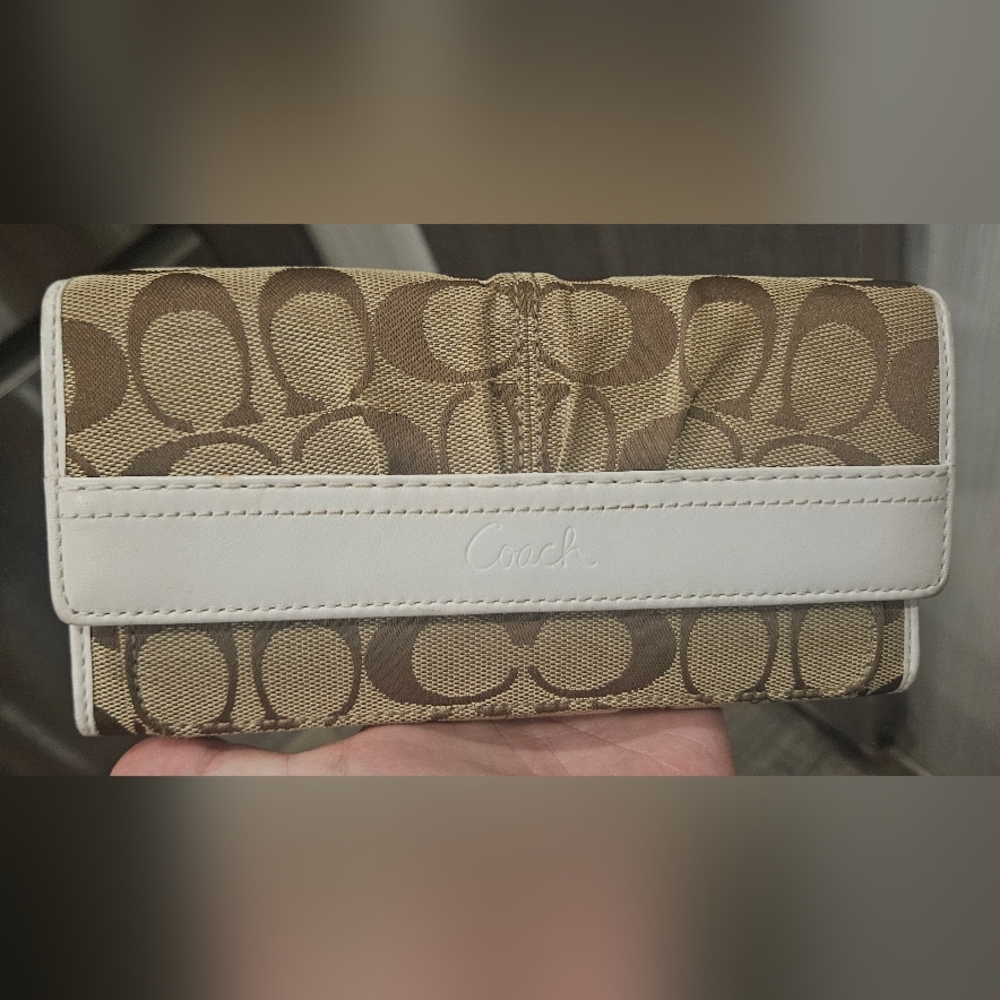 Coach White and Tan Signature Wallet